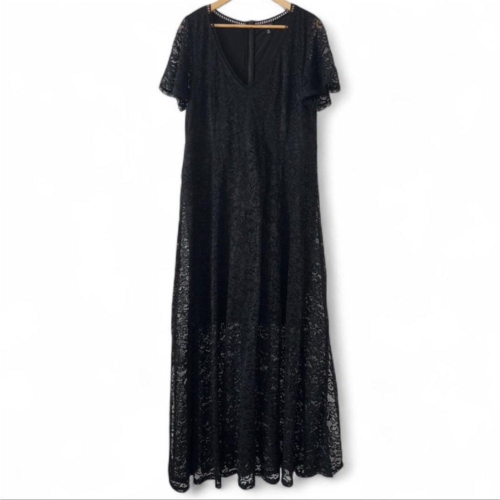 Torrid Plus Size 16 Black Lace Maxi Dress with Short Sleeves and Slits